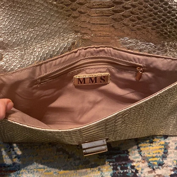 EUC Gold Snakeskin Clutch/Shoulder Evening Bag with Gold Lock and Chain Strap - Picture 5 of 6